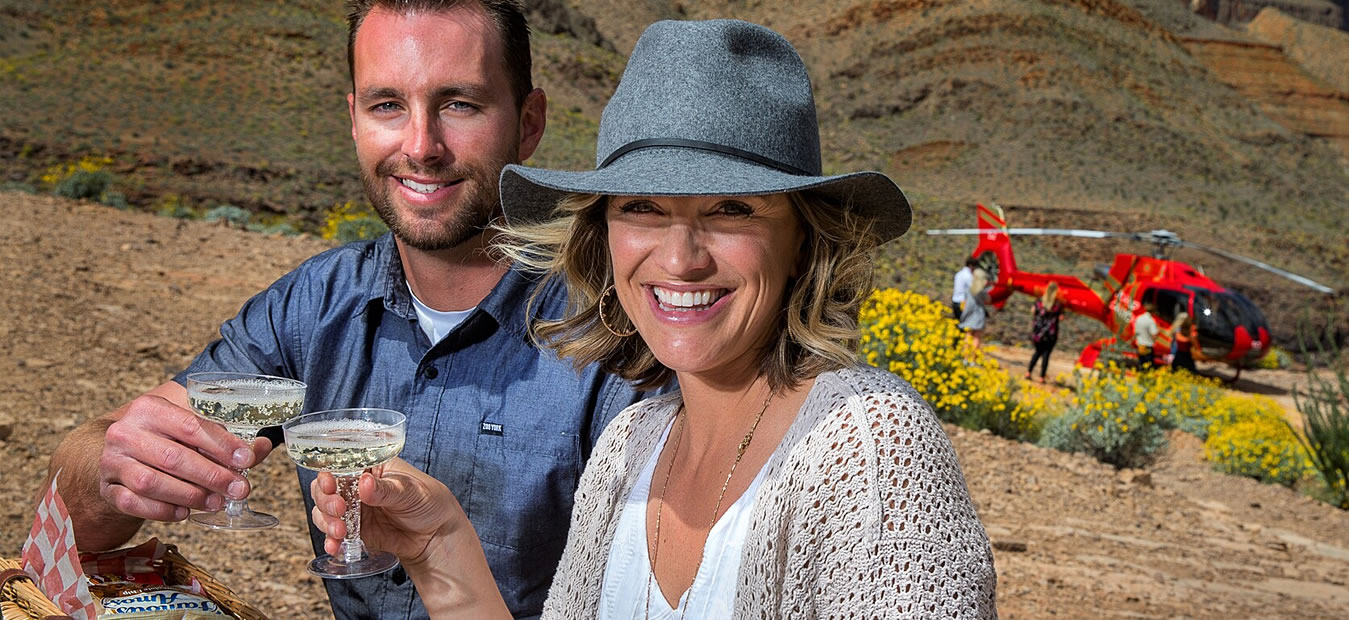 Grand Celebration Helicopter Picnic Landing Tour